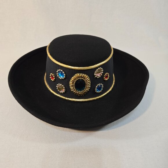SONNI SAN FRANCISCO Accessories - USA Vintage SONNI SAN FRANCISCO Festival Artsy Black 100% Wool Felt Women's HAT.